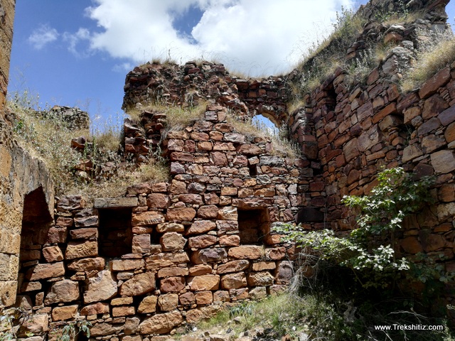 Ruined Structure in  Pachhapur Fort
